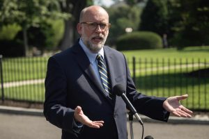 Китай ще пусне първия национален стандарт за EV твърдотелни батерии през юли · TechNode