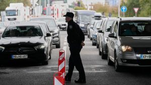 Китайският вицепремиер Хе Лифенг ще води търговски преговори със САЩ във Франция